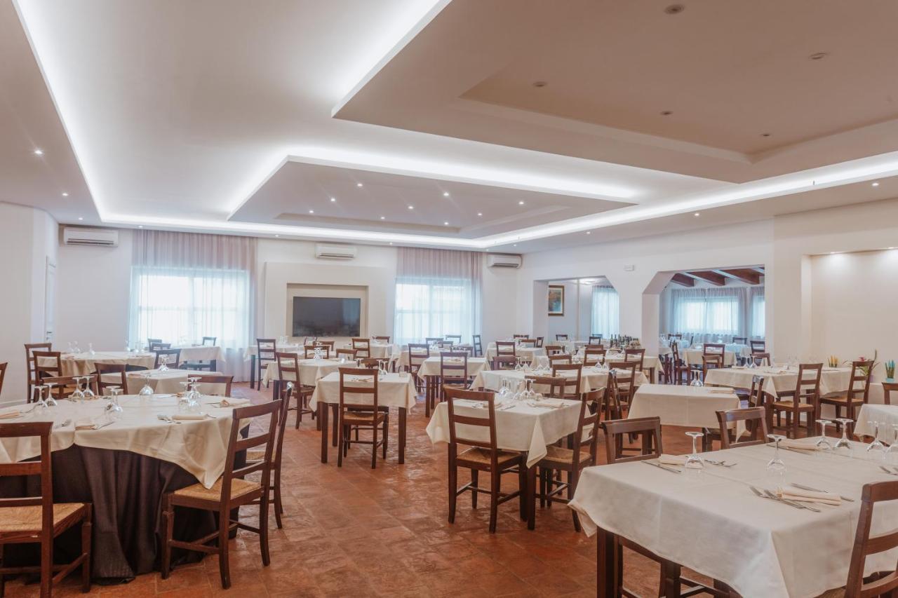Resort Fior Di Sardegna Посада Экстерьер фото
